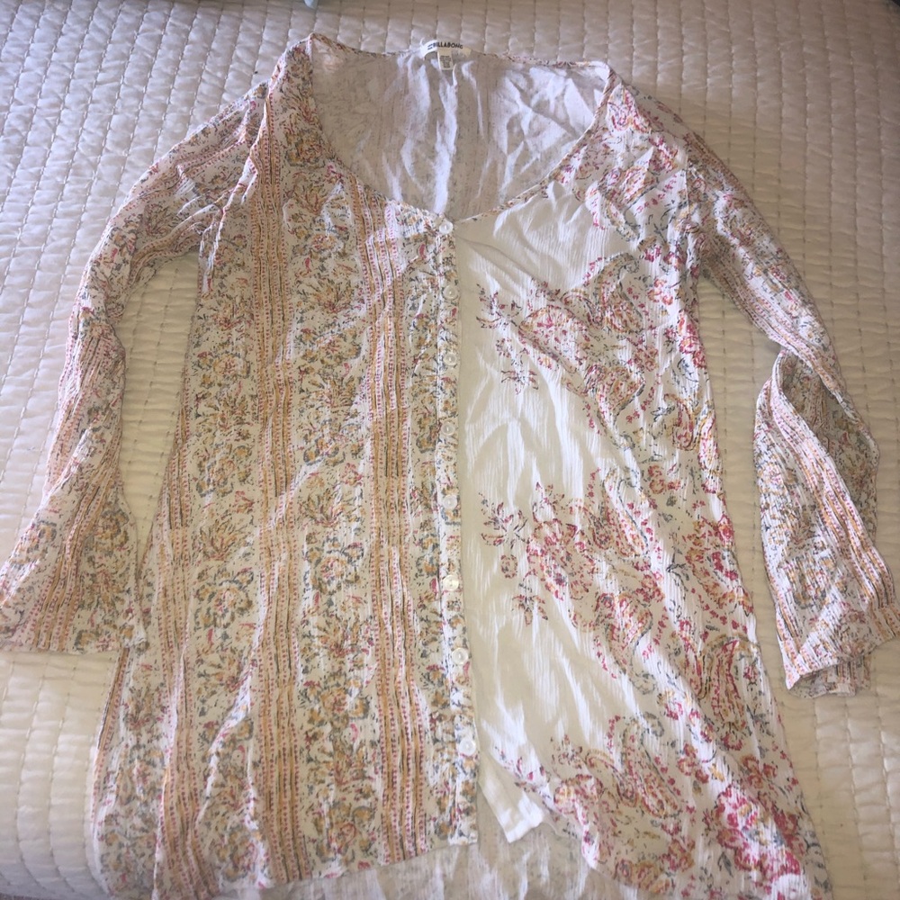 Billabong light weight blouse